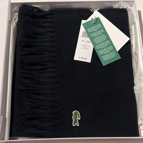 Lacoste Winter Scarf 🎁 - Picture 7 of 12